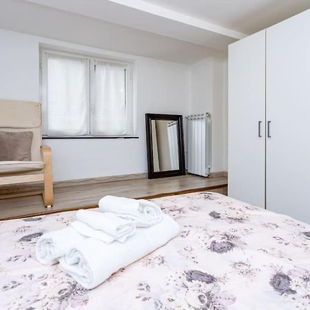 Apartment Adorno 2 - Affitti Brevi Italia Genua Buitenkant foto